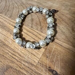 Elegant Silver and White Pearl Bracelet